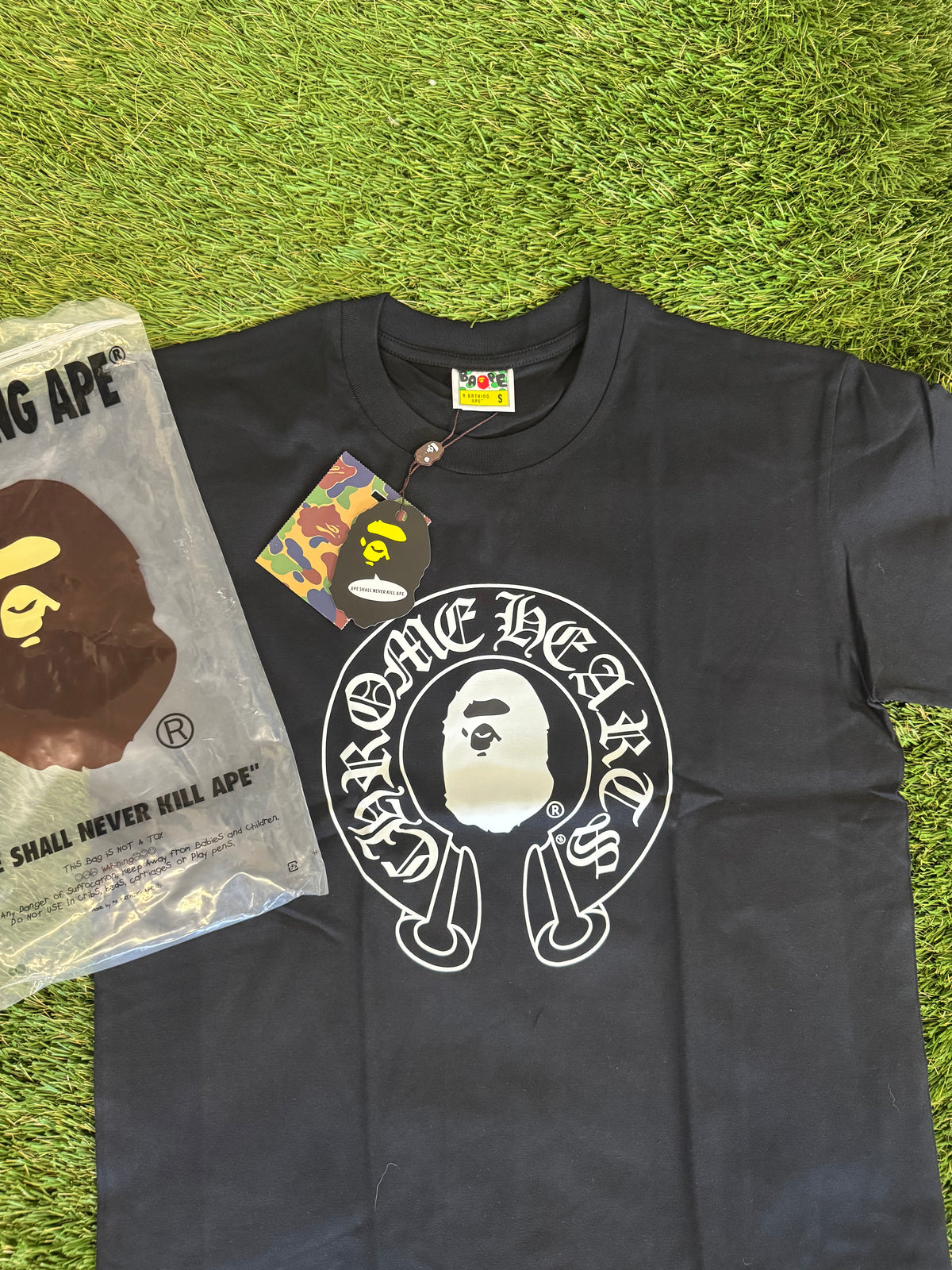 Black Horseshoe T-Shirt