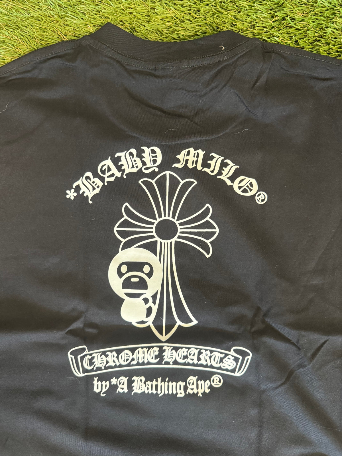 Black Horseshoe T-Shirt